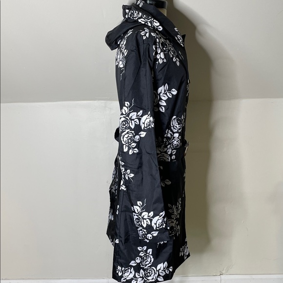 Capelli New York black and white floral print hooded RainTrench Coat - Picture 6 of 16